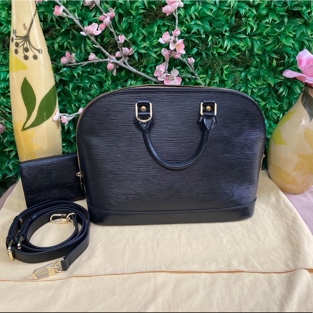 Louis Vuitton Epi Alma PM + matching wallet  - Black polished leather